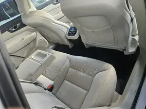 Volvo XC60 2020 White
