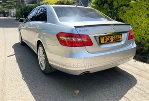 Mercedes-Benz E250 2009 Silver