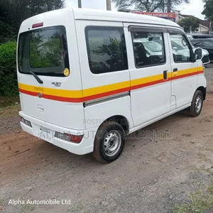 Daihatsu Hijet 2019 White
