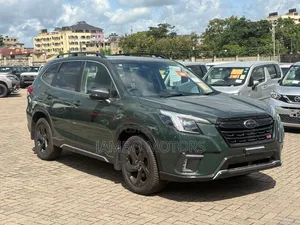 Subaru Forester Premium AWD 2023 Green