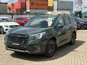 Subaru Forester Premium AWD 2023 Green