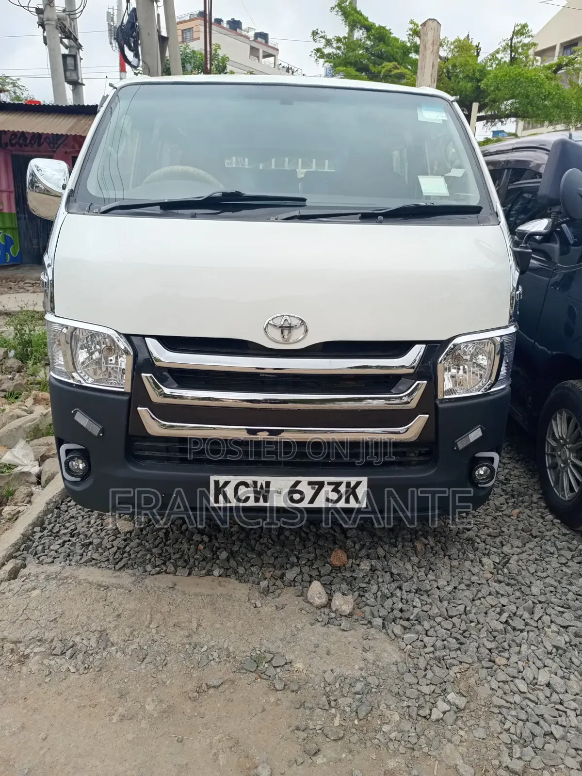 Toyota HiAce 2012 Silver
