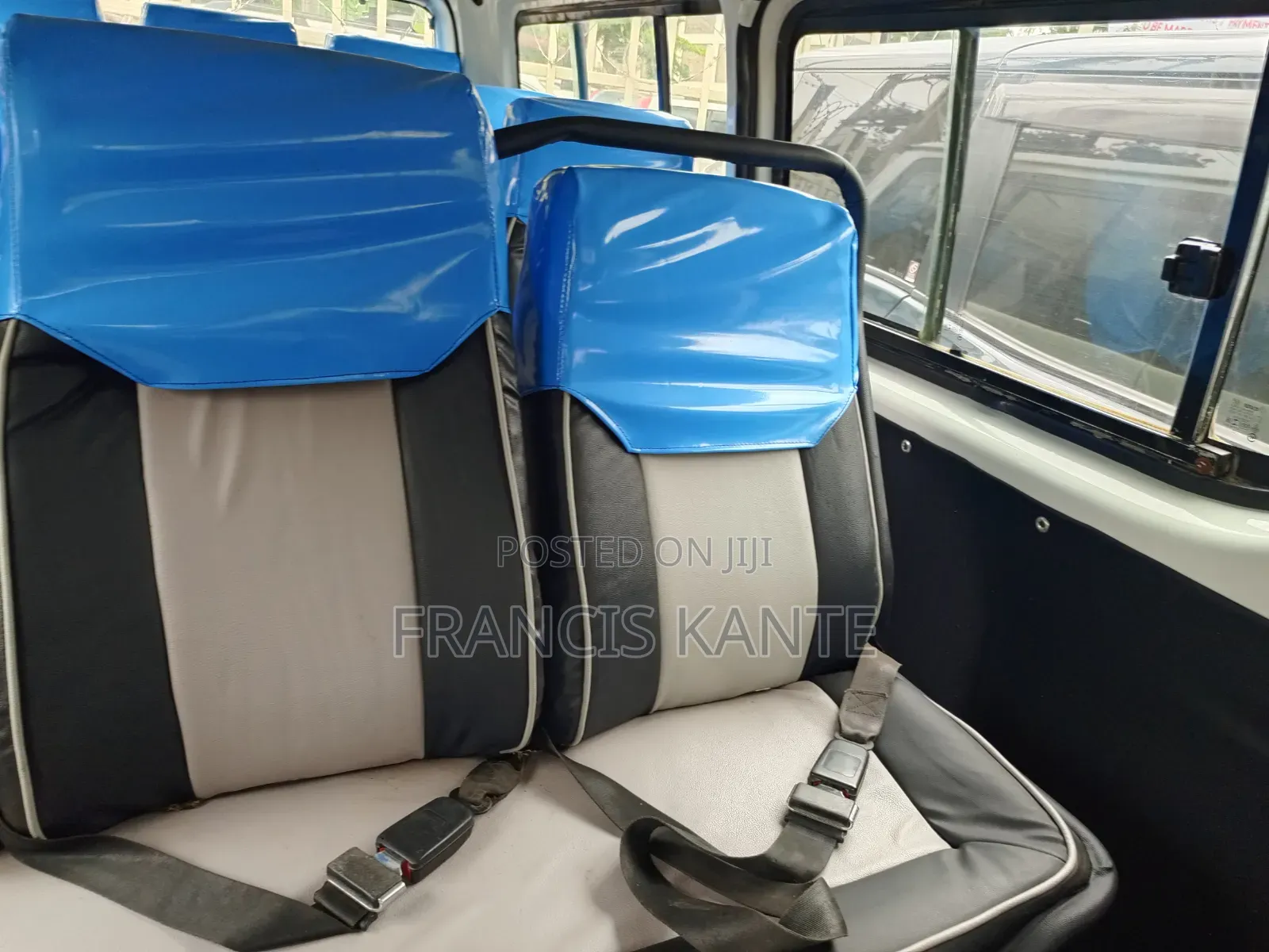 Toyota HiAce 2012 Silver