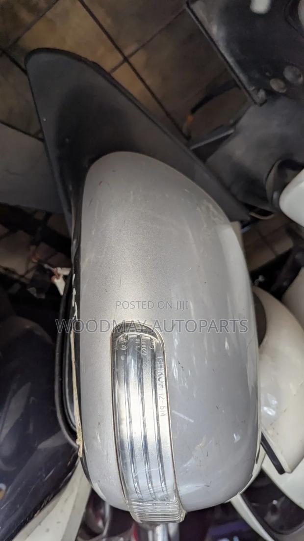 Toyota Ist Sidemirror With Indicator - thumbnail 2