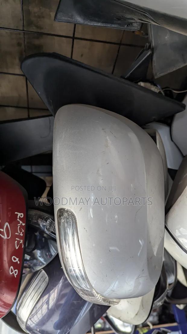 Toyota Ist Sidemirror With Indicator - thumbnail 3