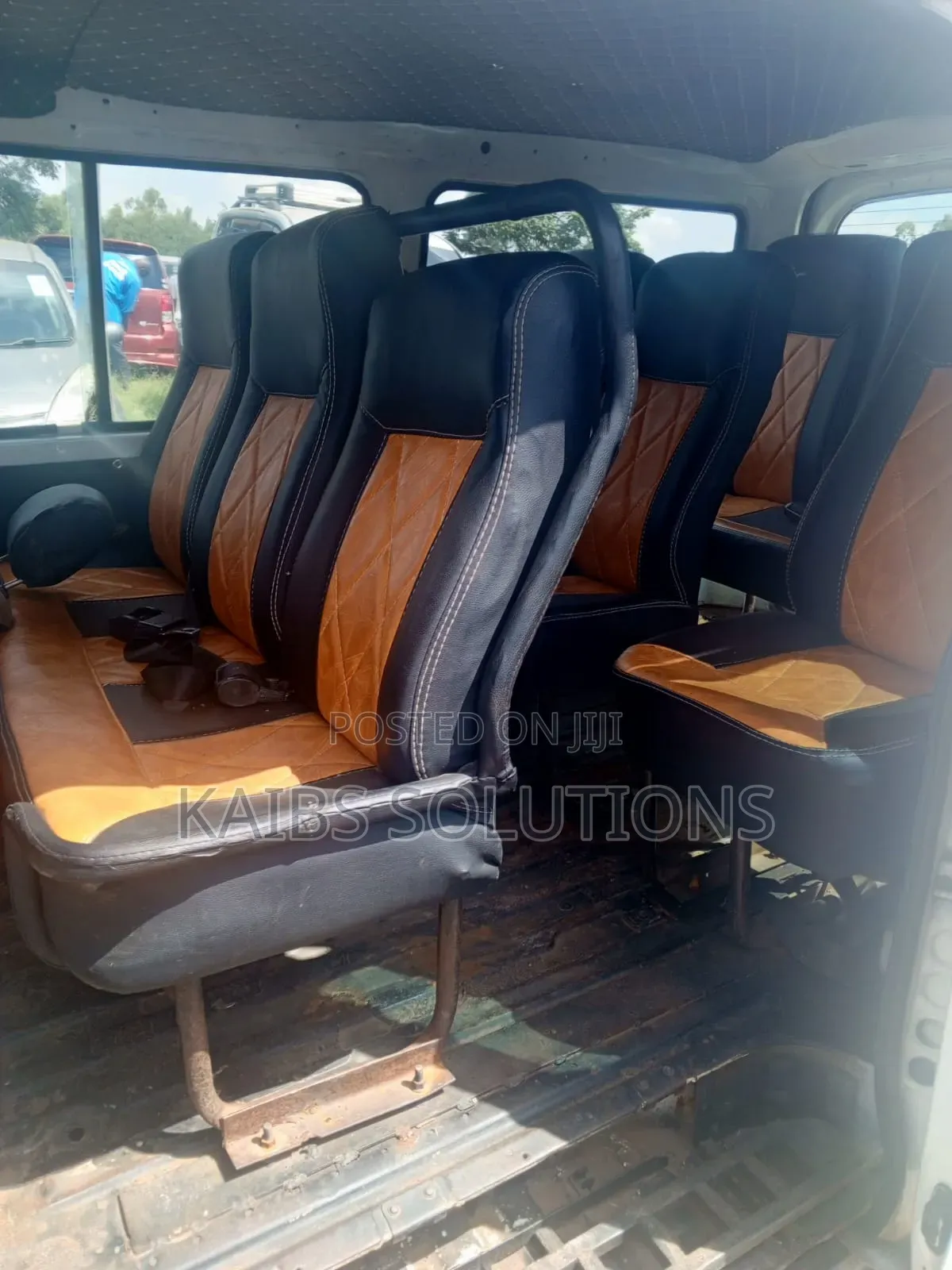 Toyota HiAce 2009 White