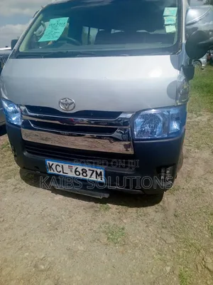 Toyota HiAce 2009 White
