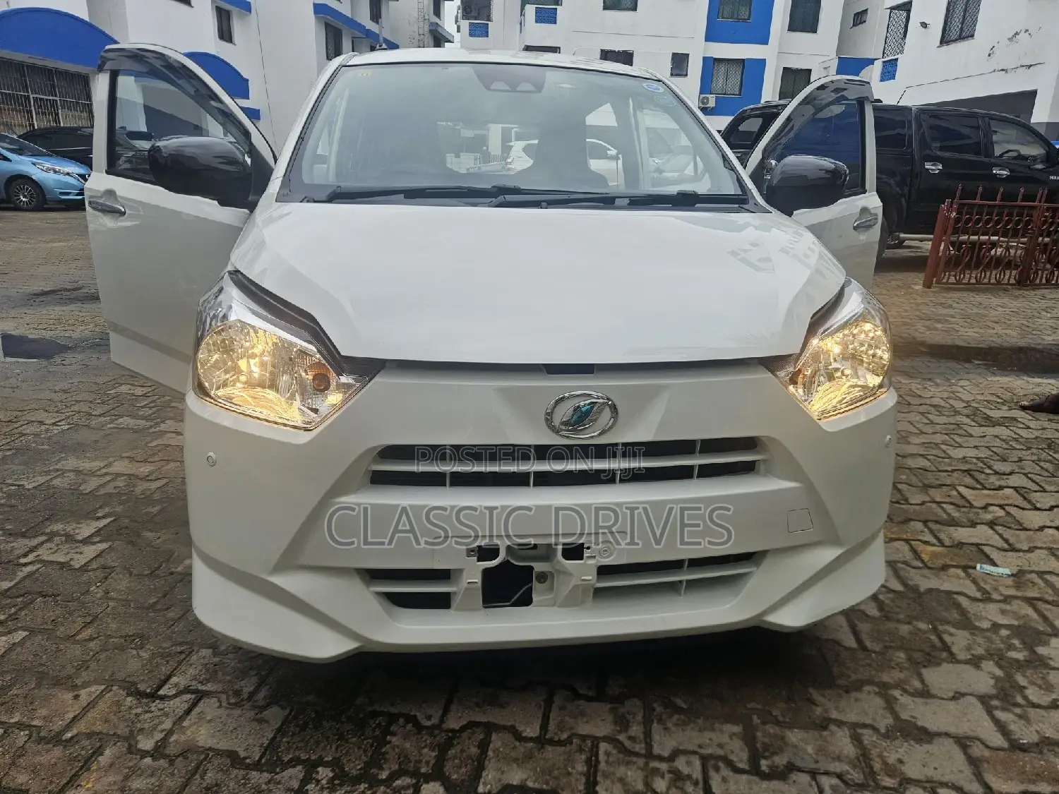 Daihatsu Mira 2020 White