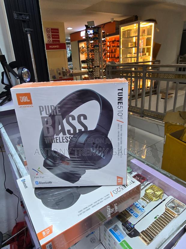 JBL Tune 510bt Bluetooth Headphones Lightweight Design - thumbnail 2