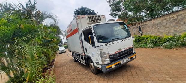 Isuzu Refrigerator Truck - thumbnail 10