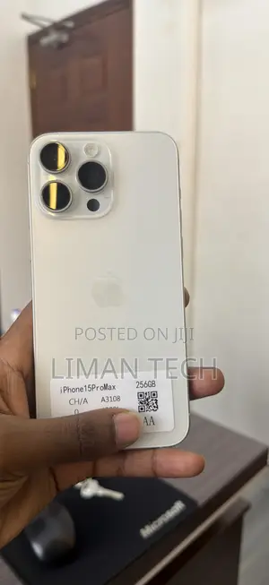 Apple iPhone 15 Pro Max 256 GB White