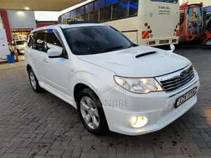 Subaru Forester 2.0D X 2010 Pearl