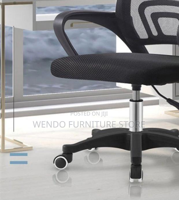 Office Chairs; Clerical Mid Backrest Ergonomic Fabric Office Chairs - thumbnail 9