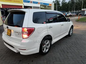 Subaru Forester 2.0D X 2010 Pearl