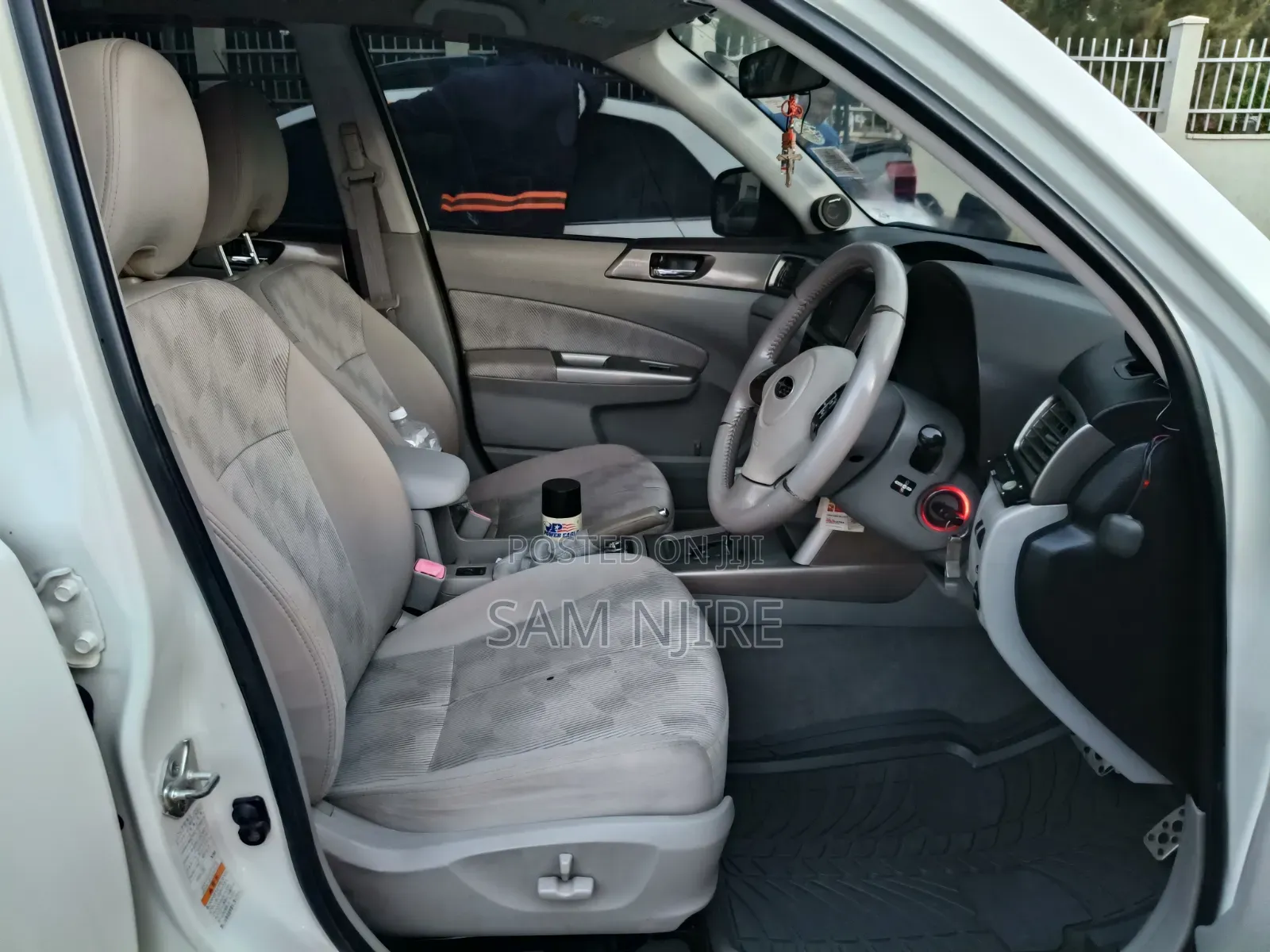 Subaru Forester 2.0D X 2010 Pearl