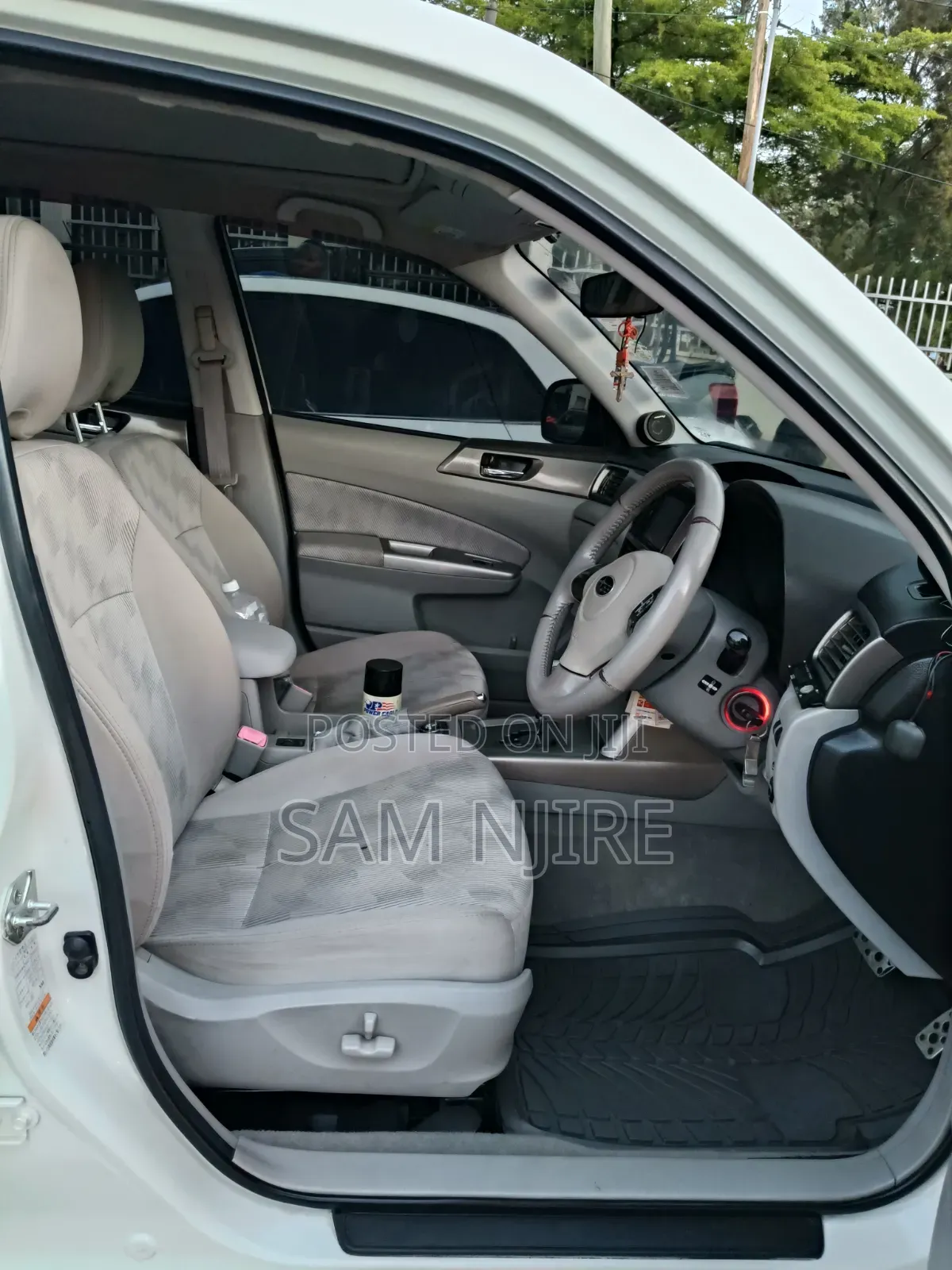 Subaru Forester 2.0D X 2010 Pearl