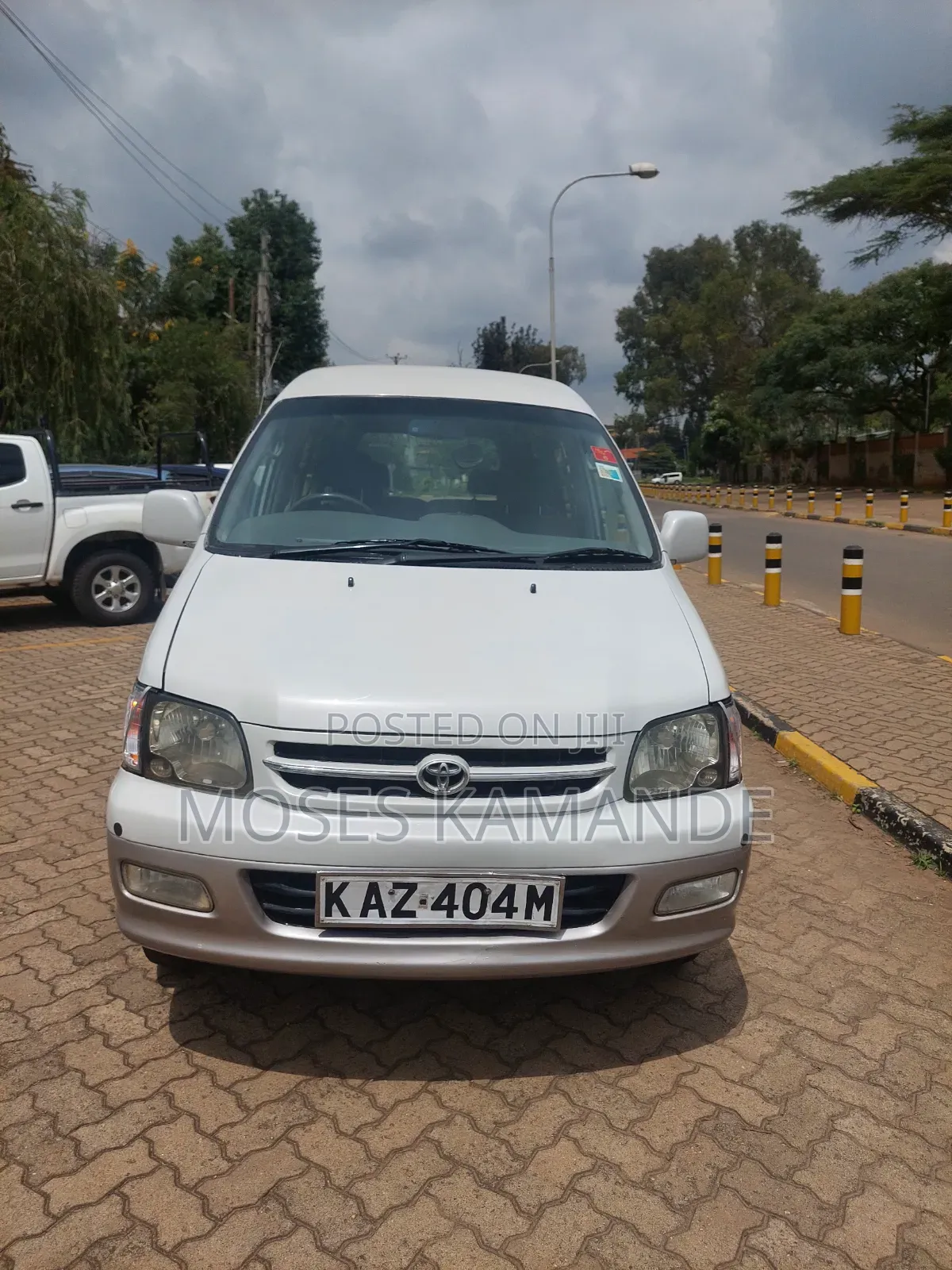 Toyota LiteAce Noah 2001 Silver