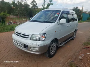 Toyota LiteAce Noah 2001 Silver