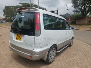 Toyota LiteAce Noah 2001 Silver
