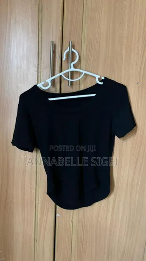 Trendy Thrift Clothes