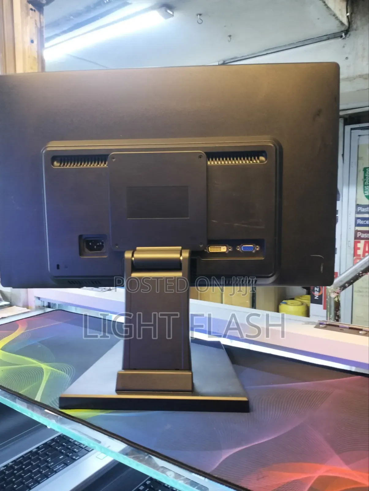 Hp W2002 Wide Screen