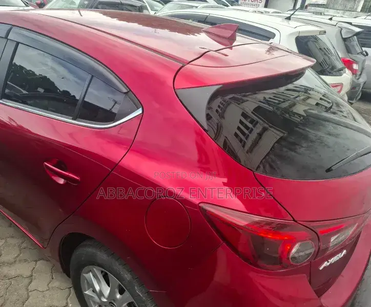 Mazda Axela 2018