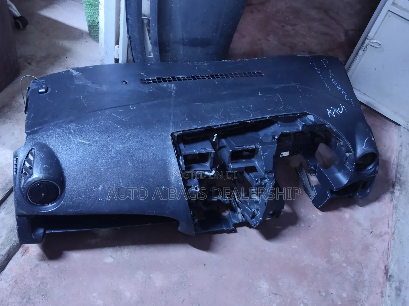 Mazda Premacy /Nissan Lavesta Dashboard.