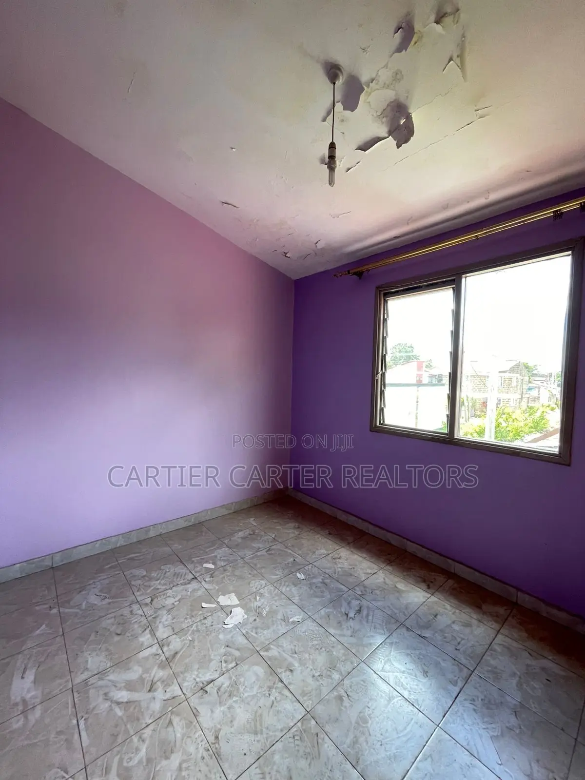 3bdrm Mansion in BuruBuru for sale
