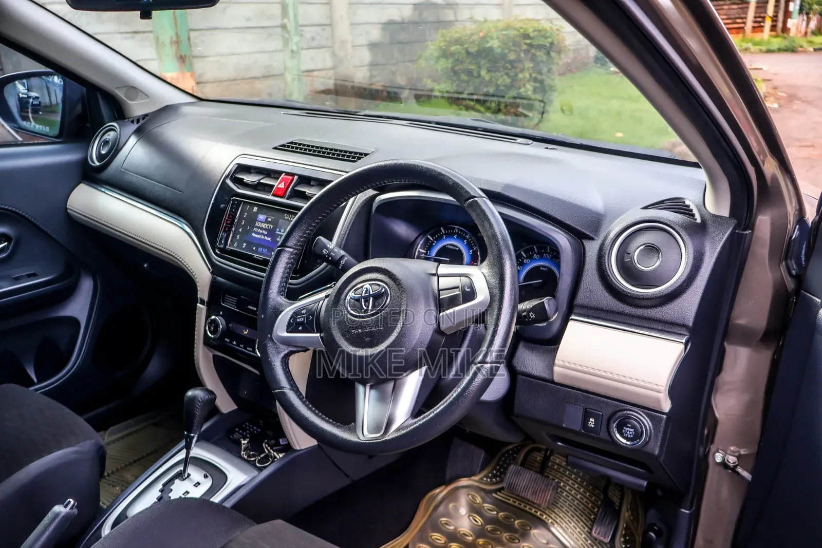 Toyota Rush 1.5 AWD 2019 Gray