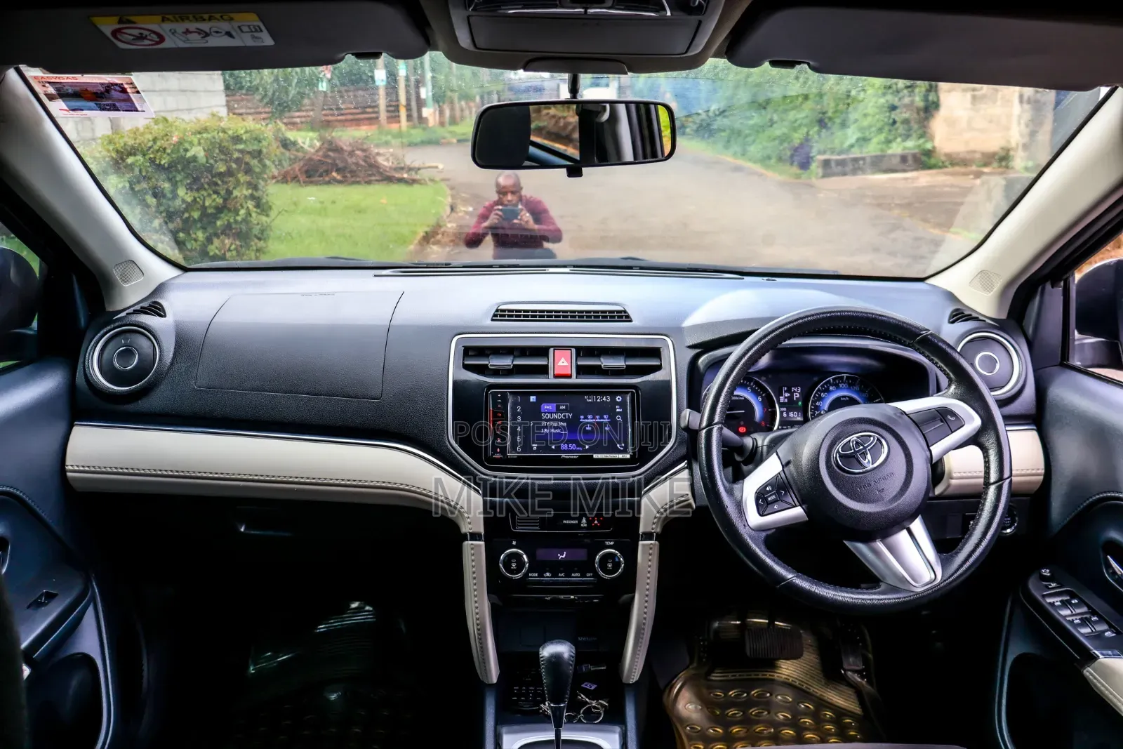 Toyota Rush 1.5 AWD 2019 Gray