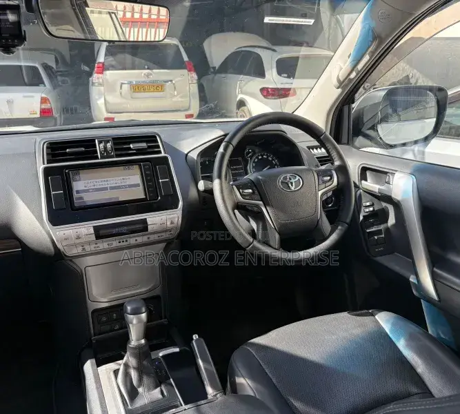 Toyota Land Cruiser Prado 2020 White