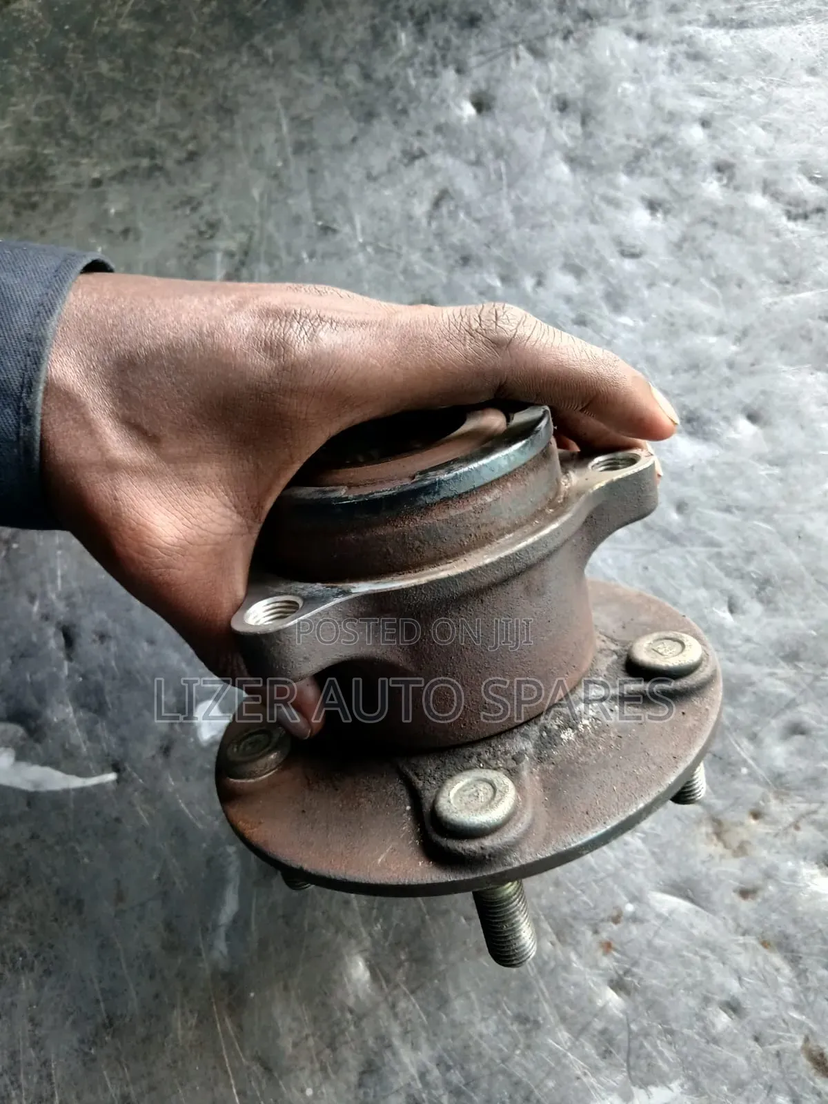 Rear Hub Outlander
