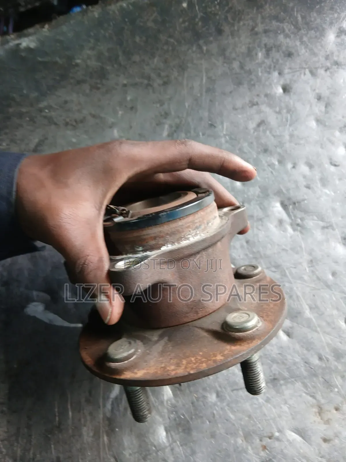 Rear Hub Outlander
