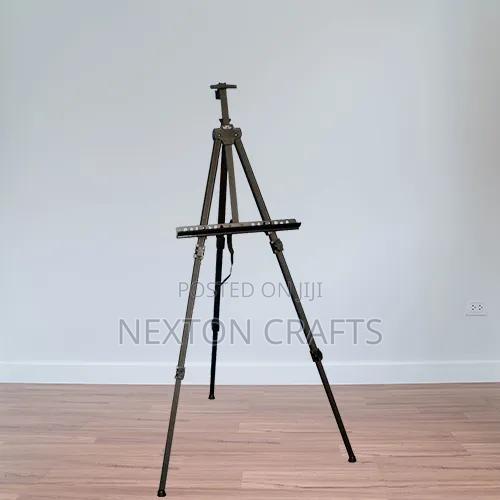 Metal Easel Stand - thumbnail 2