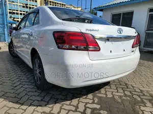 Toyota Premio 2018 White