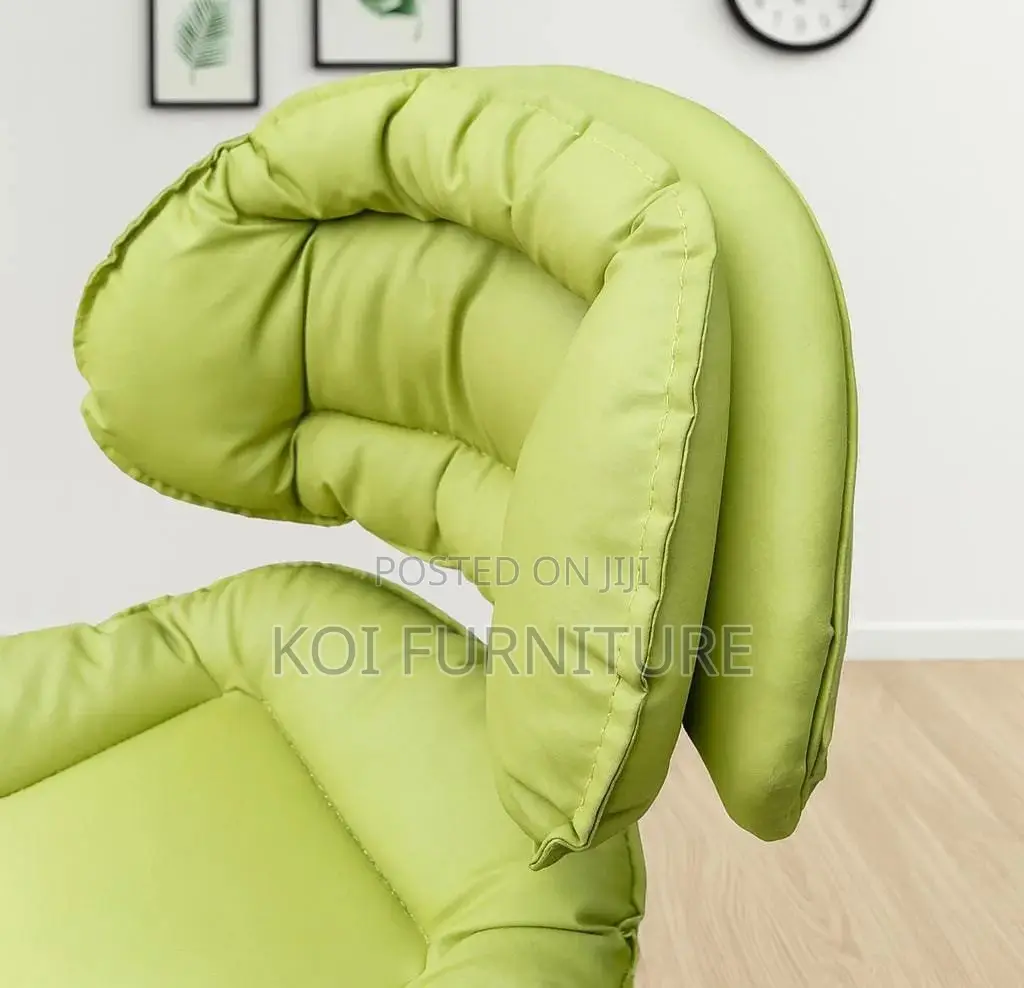 Bar Stool : Negroni Bar Chair – Light Green Cushioned Seat