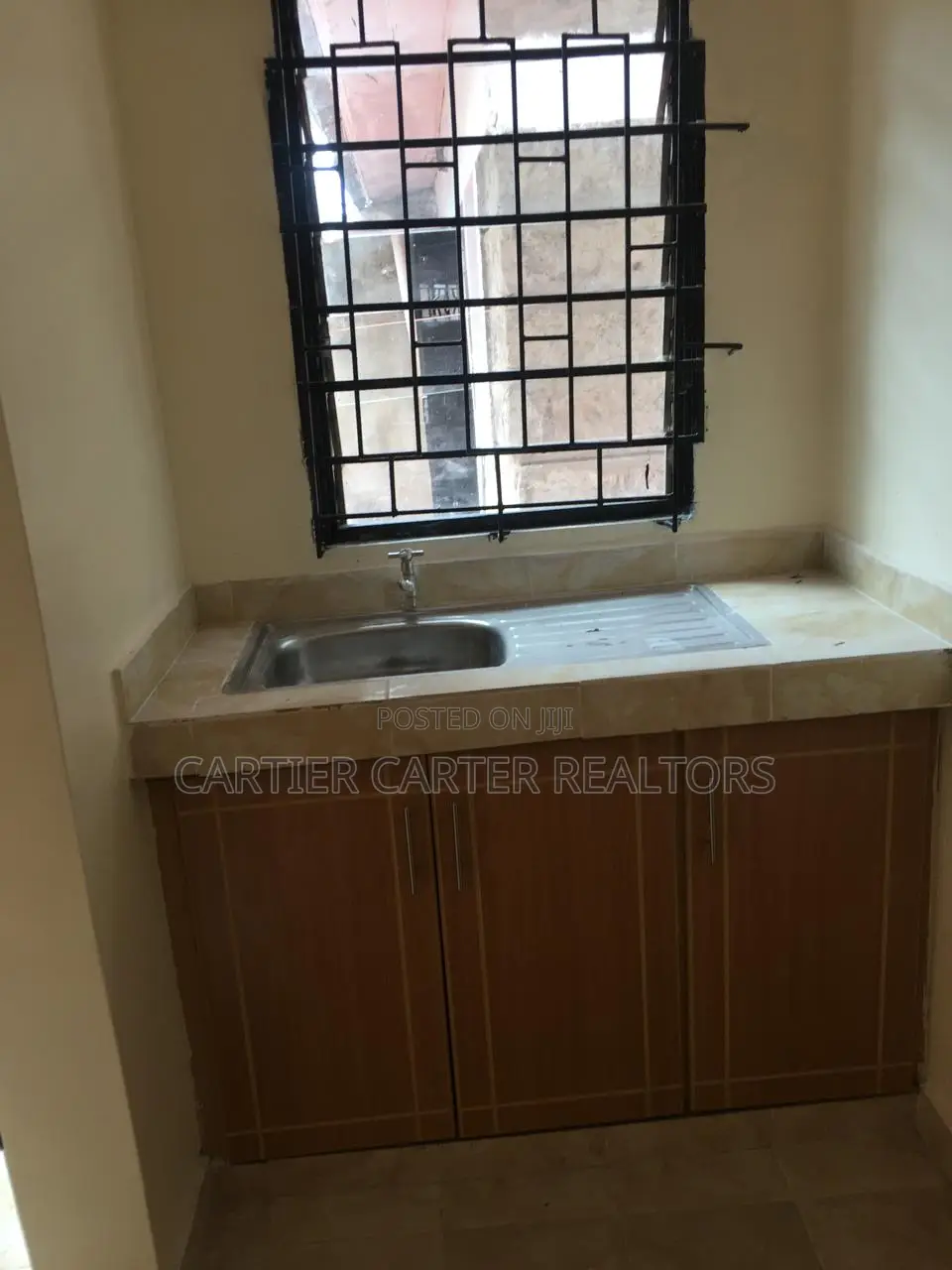4bdrm Mansion in BuruBuru for sale
