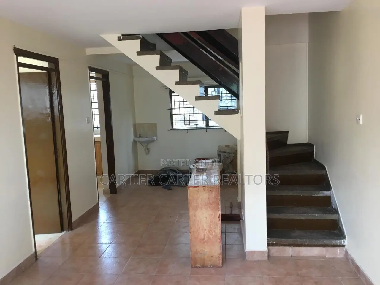 4bdrm Mansion in BuruBuru for sale