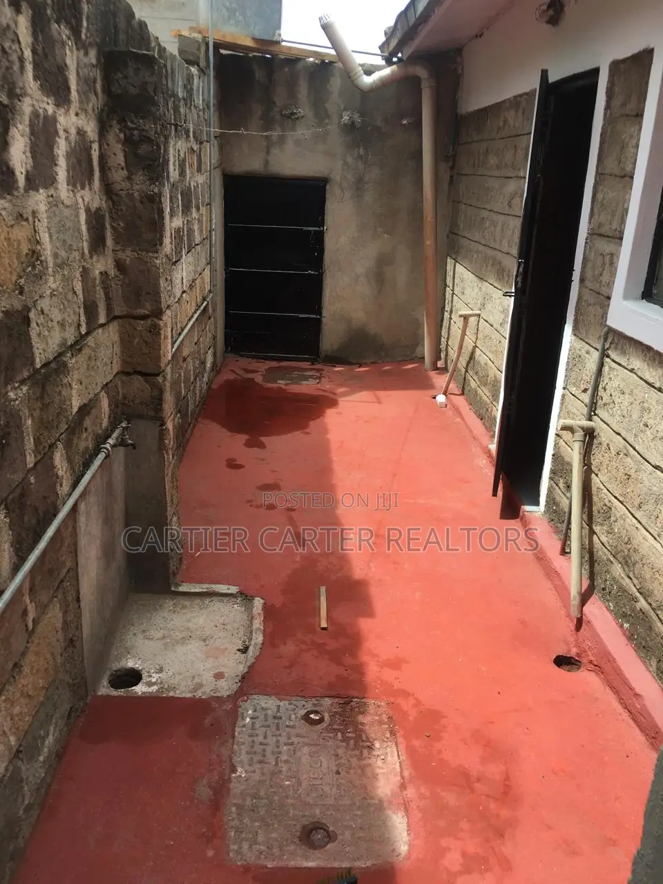 4bdrm Mansion in BuruBuru for sale