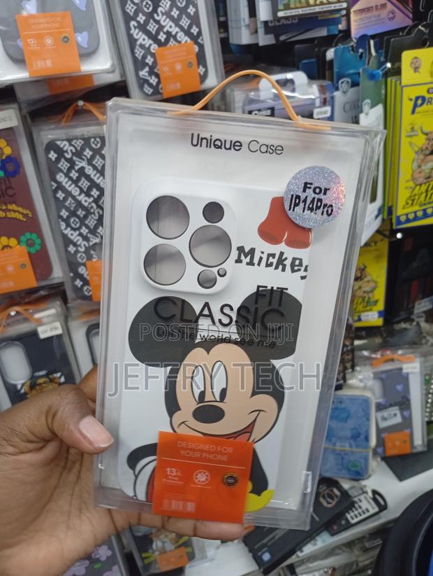 Case Brand Disney Mickey Mouse Tpu Covers for the iPhone 14 Pro. - thumbnail 2