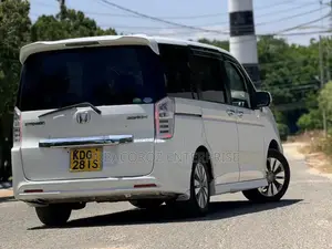 Honda Stepwgn 2015 White