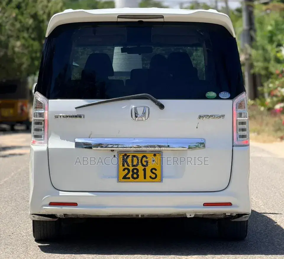 Honda Stepwgn 2015 White