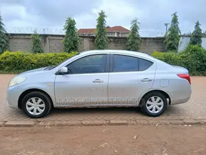 Nissan Latio 1.2 2013 Silver