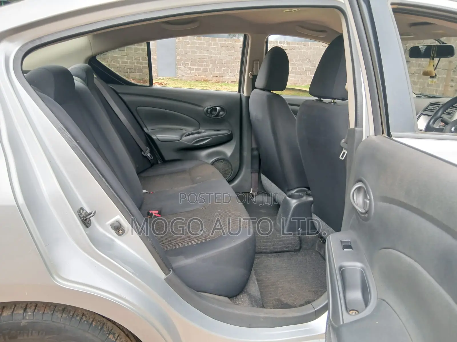 Nissan Latio 1.2 2013 Silver