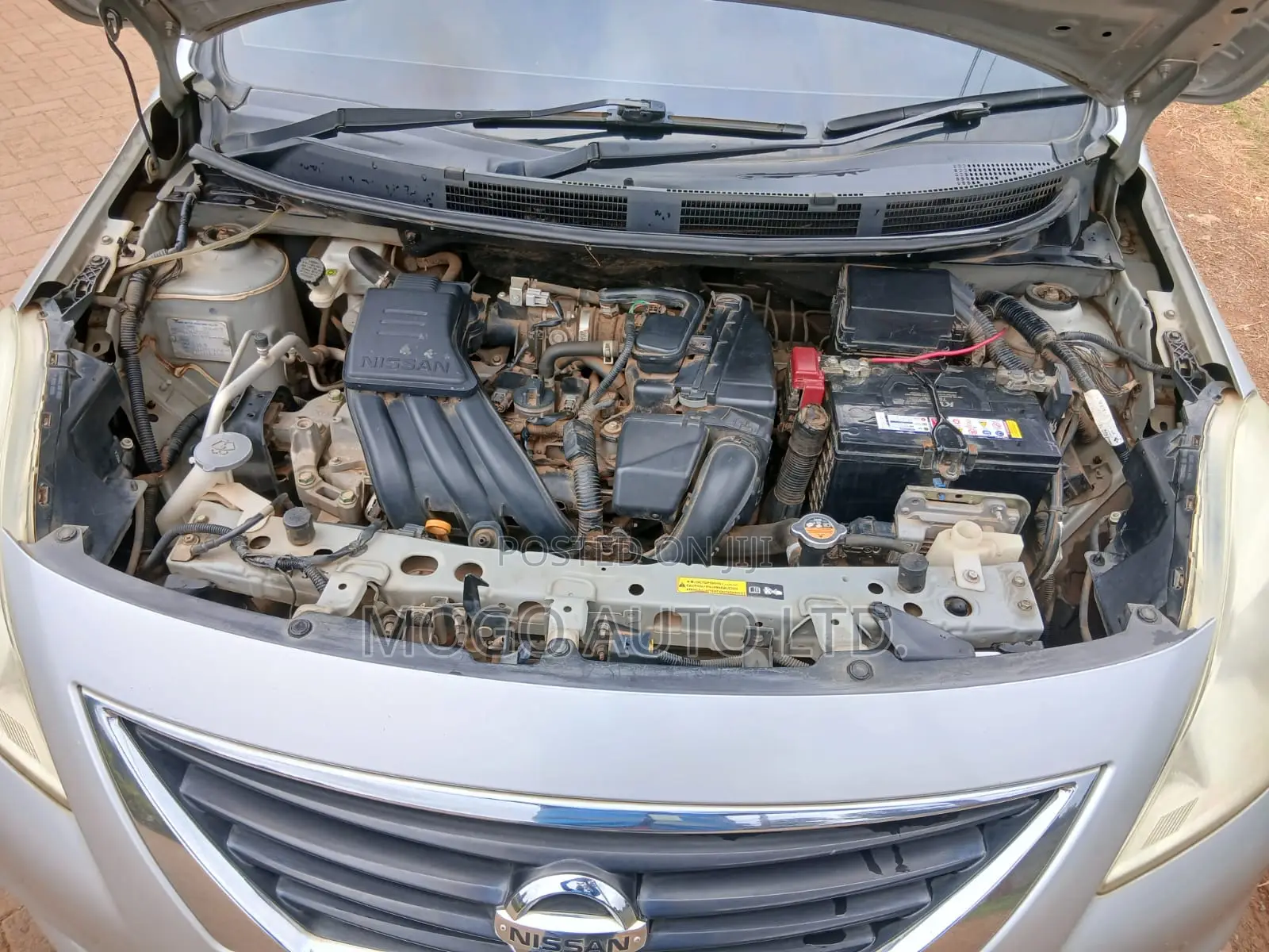 Nissan Latio 1.2 2013 Silver