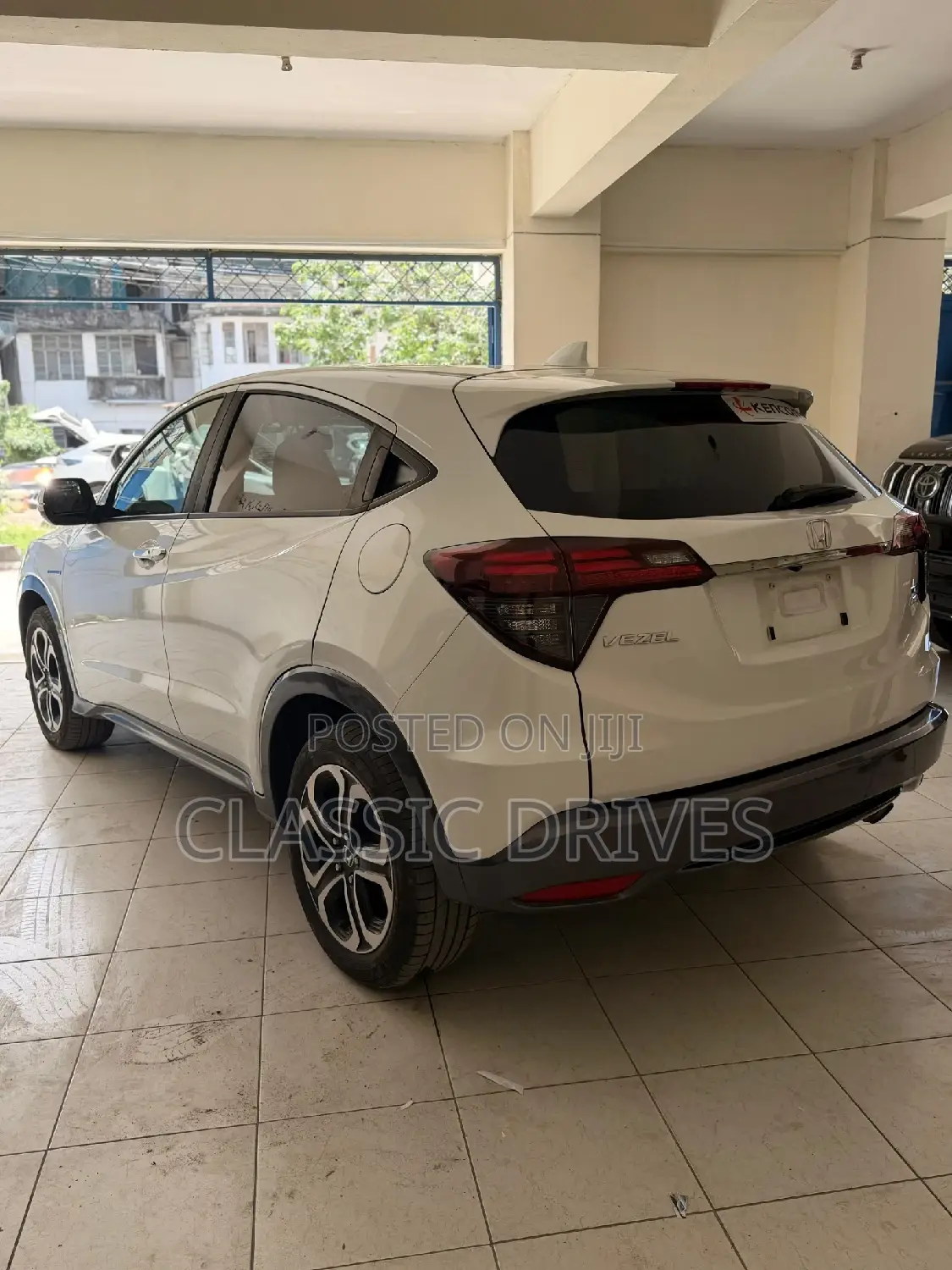 Honda Vezel 2019 White