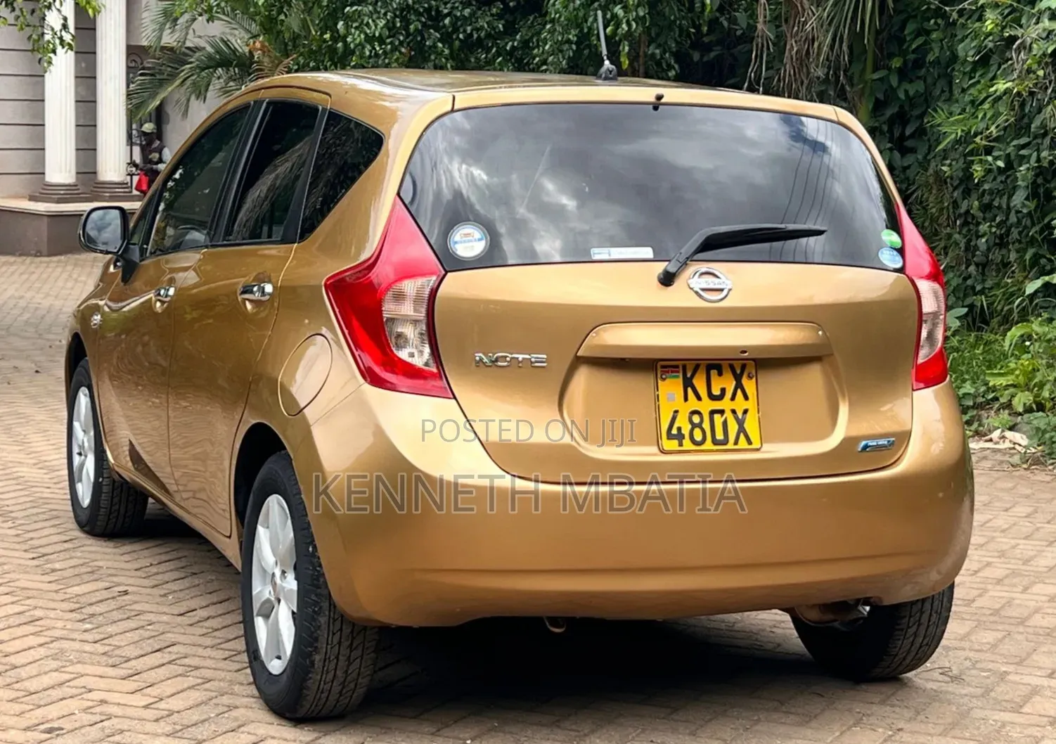 Nissan Note 2013 Gold