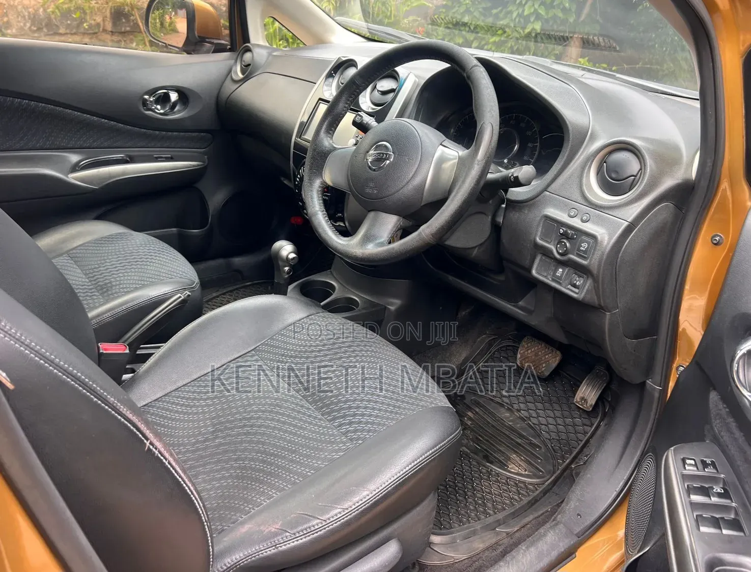 Nissan Note 2013 Gold
