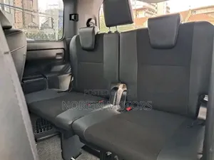 Toyota Noah 1.8 FWD Hybrid (7 seater) 2019 White