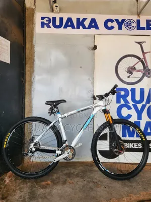 29 Inch Ex Uk Mongoose Bike